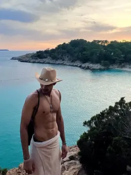 Is This Cricketer the Most Handsome Hunk in Indian Team?