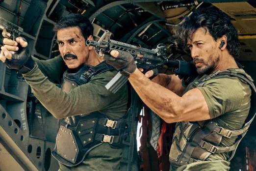 Bade Miyan Chote Miyan Box Office Collection