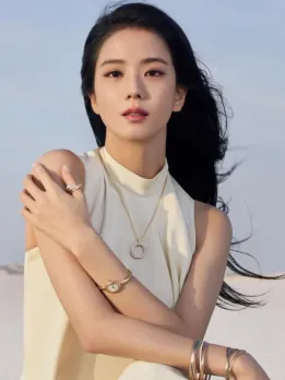 Blackpink's Jisoo Amazes in the New Cartier Photoshoot