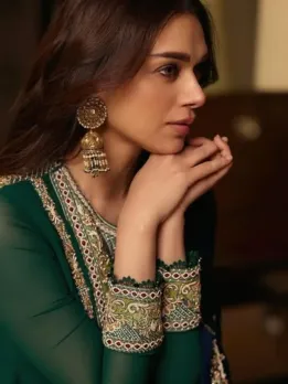 Aditi Rao Hydari Redefines Elegance in Ethnic Attire