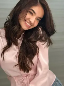 Anushka Sen Looks Gorgeous in Satin Shirt and Jeans