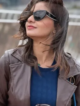 Anushka Sen Radiates Charm in Stunning Outfit