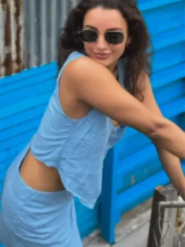 Shweta Tiwari Looks Beautiful in T-Shirt and Denim Shorts