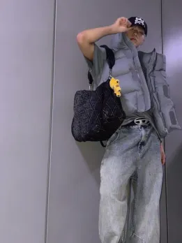 SEVENTEEN's Hoshi Looks Super Cool in Grey Jacket
