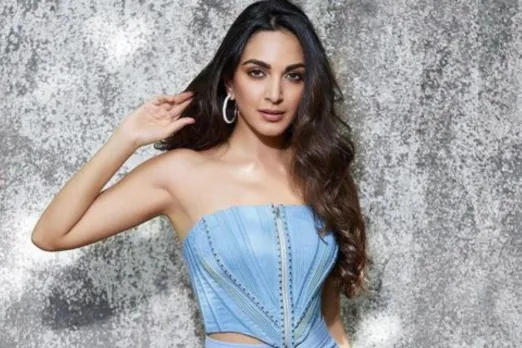 Kiara Advani Looks Breathtaking in Body-Hugging Gown