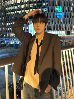 ATEEZ's Yunho Looks Dashing in New Photos