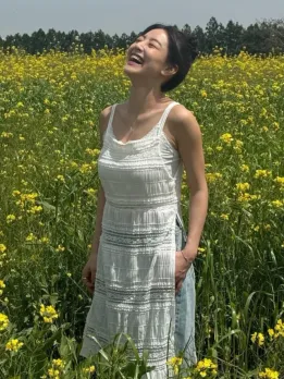 Jihyo Shares Sunkissed Photos from Jeju Island, Fans Mesmerised