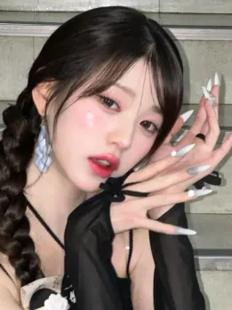 IVE's Wonyoung Looks Ethereal in Black