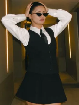 Avneet Kaur Looks Bossy in Black Outfit