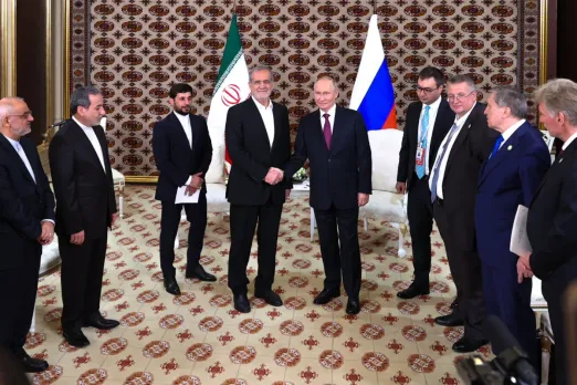 Putin Pezeshkian Meeting