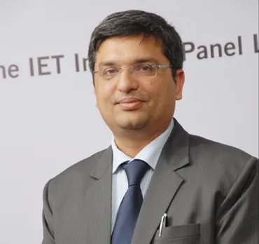 Dr. Rishi Bhatnagar resize