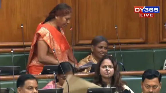 Two-Term MLA… But Still Needs Help Reading the Oath? Vibha Devi Leaves Assembly Wondering!