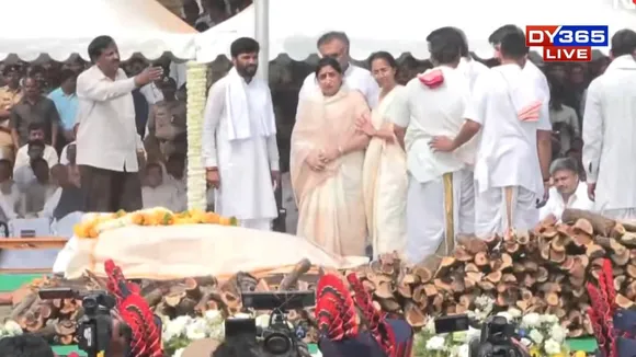 Maharashtra Deputy CM Ajit Pawar Cremated with Full State Honours in Baramati