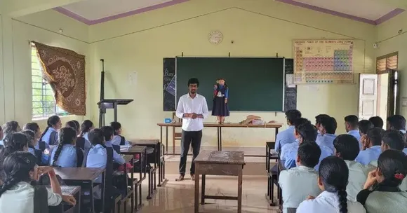 shiksha robot
