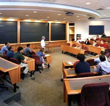 India Ahoy for Foreign B-school Grads
