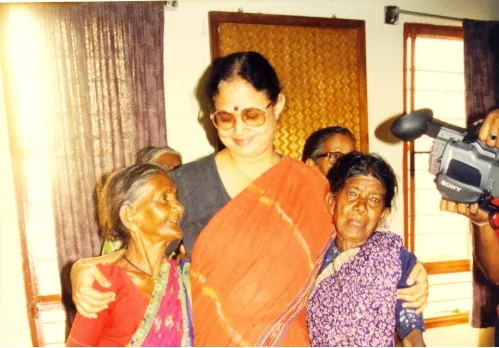Art Of Healing Among India’s Poorest: A Remarkable Woman Doctor's Story