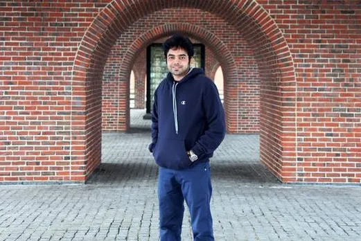 He Designed A Shoe For The Visually Impaired That Vibrates To Show Them The Right Path