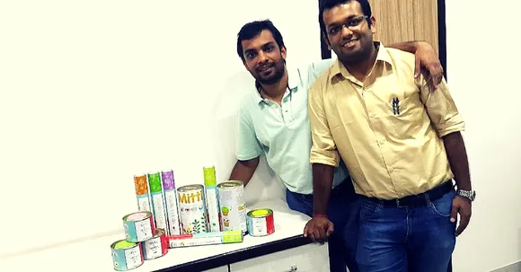 Waste to Valuable: Used Flowers in Religious Shrines Are given a New Life by These 2 Friends