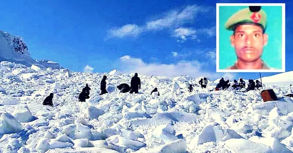 Siachen Miracle - Army Jawan Found Alive, Buried Under 25 Feet of Snow for 6 Days!