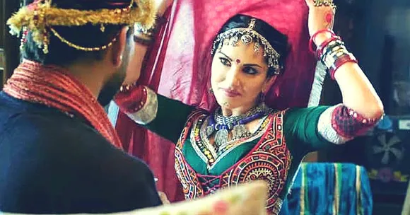 VIDEO: Alok Nath, Sunny Leone & Deepak Dobriyal Will Make You Laugh. And Quit Smoking.