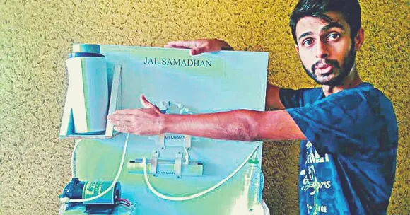 This Student-Designed Water Purifier Preserves the Mineral Richness of Water & Costs Only Rs 1500