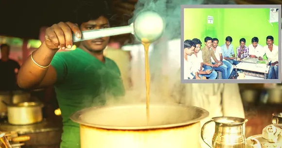 A 'Starbucks' in Rural Karnataka - Tea Seller Offers Free Internet with a Cup of Chai worth Rs 5!