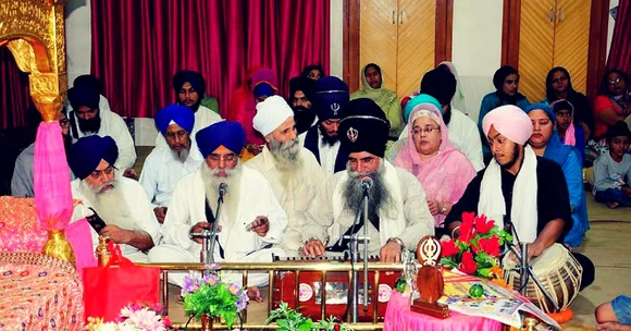 Gurudwara Committee Urges Citizens of Delhi against the Use of Firecrackers for Gurupurab