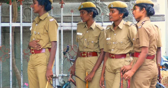 Two Female Police Officers in Mumbai Have Rescued Hundreds of Kids From the City's Railway Stations