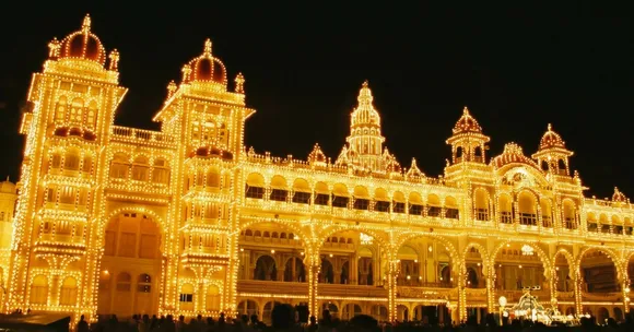 SUVs With Guided Audio Tours is the New way to Explore Mysuru This Dasara