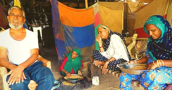 This Diwali, Let's Remember How Muslim Potters of Gujarat Have Kept Hindu Traditions Going