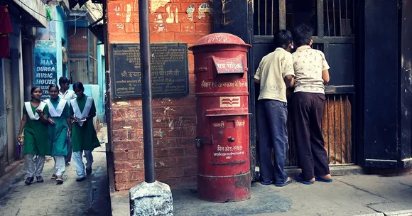 No More Private Players. Post Offices & Banks to Soon Offer Aadhaar Services