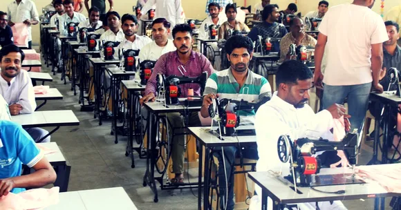 Fighting Plastic Pollution By Empowering Prisoners? This Man Is Doing Just That!