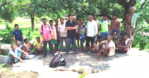 Ranchi Boy Gives Up High-Paying Job to Help Farmers Switch to Organic Farming!