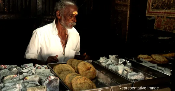Tried Madurai's Unique Azhagarkoil Dosa? 70-YO's Been Selling Them for 35 Years!