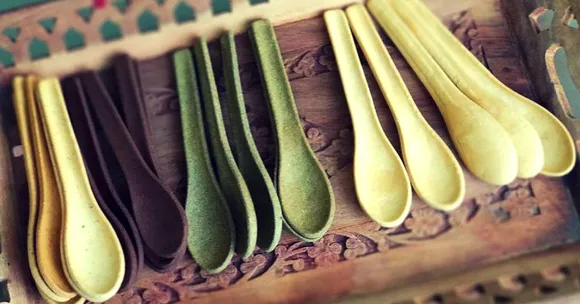 Ditch the Plastics: This Gujarat Boy's Edible Spoons Come in 8 Unique Flavours!