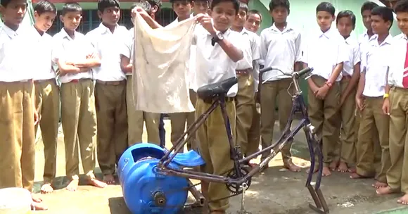 Watch: MP School Kid Builds Simple Washing Machine That Needs No Electricity!