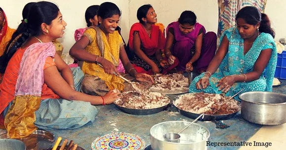 Dharwad College's Initiative Spurs Students to Eat Millets & Earn Money From It Too!