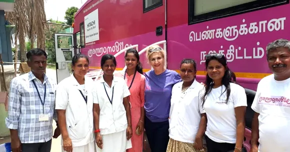 India Gets Its First 'Mammomobile' in Tamil Nadu, Thanks to This Breast Cancer Survivor!