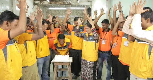 'Silent Delivery Stations' in Mumbai Employ the Deaf, Speak Volumes About Inclusivity!