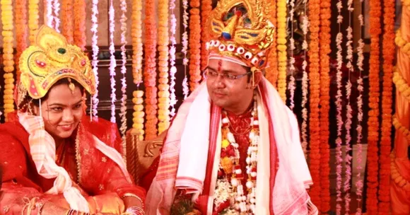 A Celebration Of Weavers Made This IRS Couple's Wedding An Unforgettable Affair