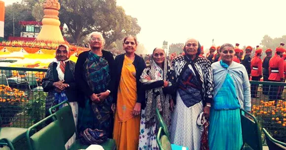 In 1971, 300 Bhuj Women Risked Their Lives to Revive a Bombed Airstrip in 3 Days