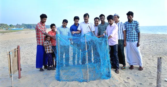 For 20 Years, These Kerala Teachers & Students Provided a Safe Home to Sea Turtles!