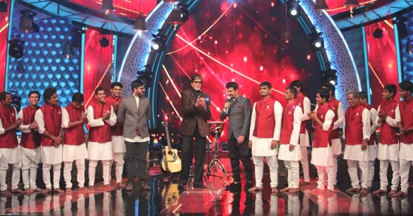 27-YO Mumbaikar Woman Helps Beggars Turn Professional Singers, Earn Rs 35000/Show!