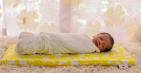 This Baby Mat Recreates ‘Mother’s Womb’ Feeling to Help Newborns & New Moms Sleep