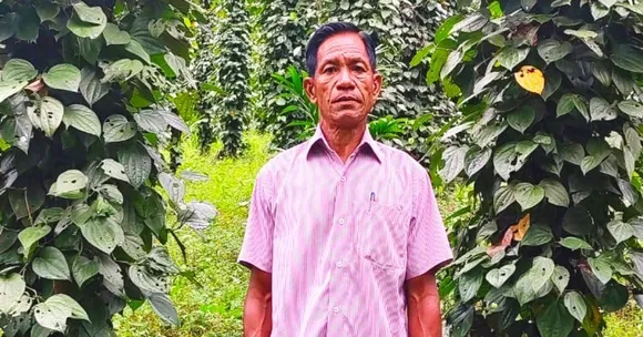 In Remote Meghalaya, This Farmer Has Been Growing The 'Best' Pepper For 30 Years!