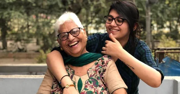 75-YO Naani Turns Hand Knitting Hobby into Successful Business, Employs 16 Others