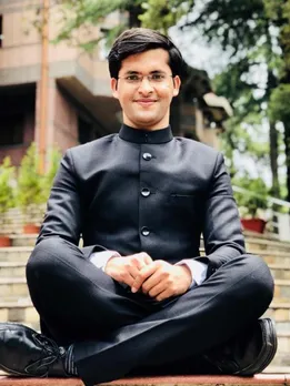 I Became An IAS At 21: Auto Driver’s Son Shares His Incredible Journey