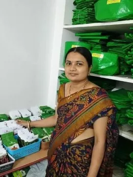 Homemaker Sells Native Seeds to Thousands of Gardeners, Earns Rs 50 Lakh/Year