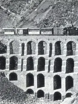 17 Rare Pics That Capture the Glorious History of Indian Railways