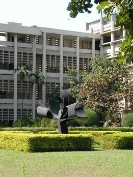 IIT Bombay & Guwahati Announce Vacancies for R&D Roles With Salaries up to Rs 84000/Month